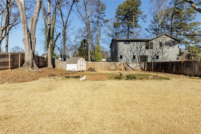 Building Photo - 2762 Arbor Ave SE
