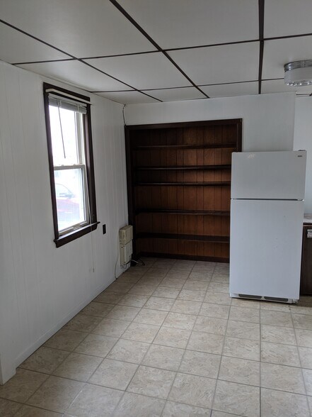 Building Photo - 109 Mechanic St