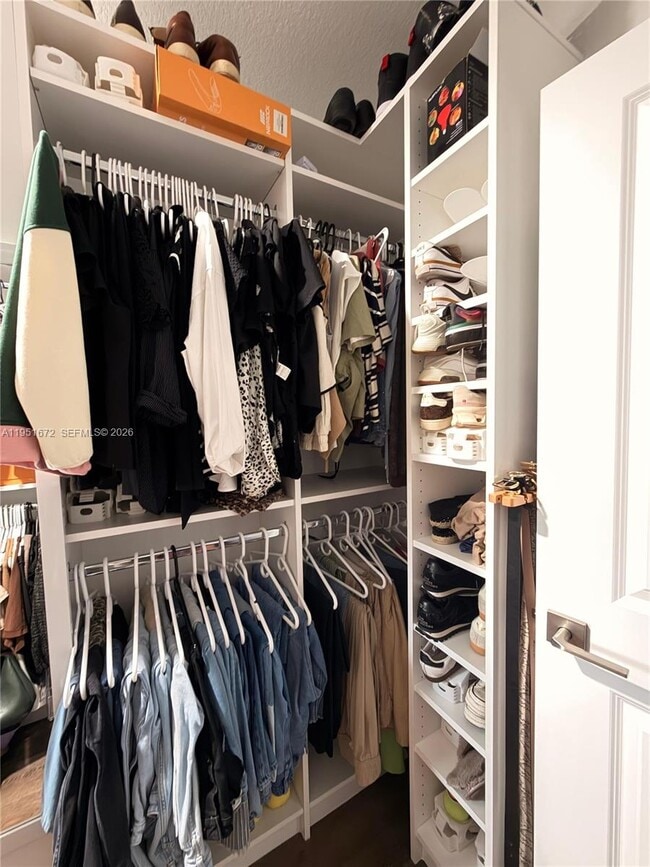 Building Photo - 7126 Rockwood Rd