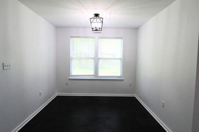 Building Photo - 47 Graham Trail