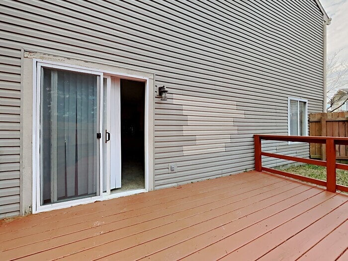 Building Photo - 6578 Largo Ln