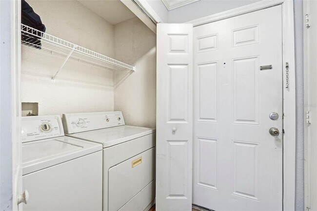 Building Photo - 3702 Palm Desert Ln