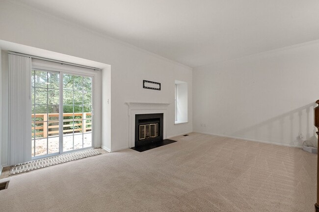 Building Photo - Lovely Home in Mendenhall Village