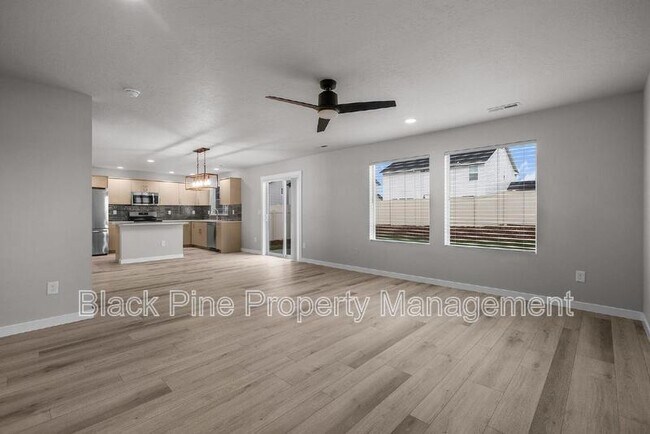 Building Photo - 11116 W Langit St