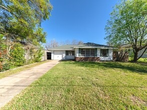 Building Photo - 4710 Glenmont St