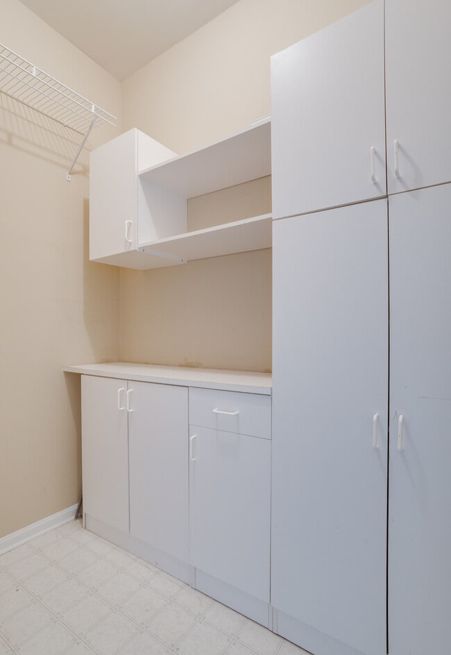 Building Photo - 5312 Anchor Ct