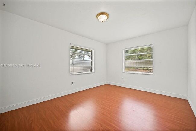 Building Photo - 26100 SW 192nd Ave