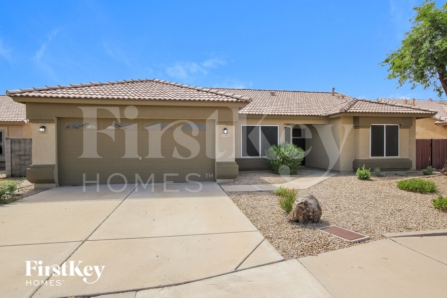 Building Photo - 6396 N 81st Dr