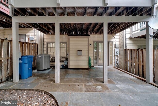 Building Photo - 1038 Grand Oak Way