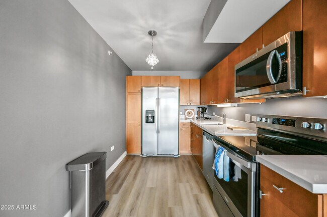 Building Photo - 4808 N 24th St