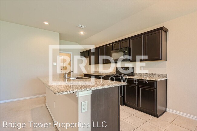 Building Photo - 4 br, 2 bath House - 2704 Park Street