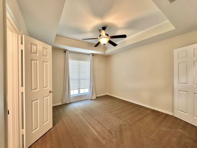 Building Photo - Stunning Home in the Heart of Tyler! 3bd 2...