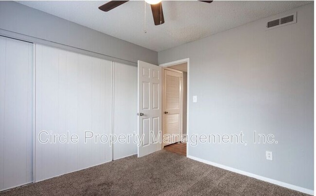 Building Photo - 4019 Hunters Ridge Dr SW