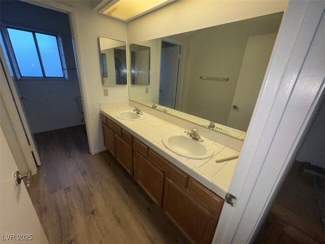 Building Photo - 3128 Harborside Dr