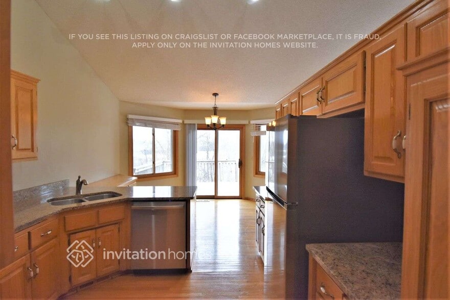 Building Photo - 21020 Floral Bay Dr N