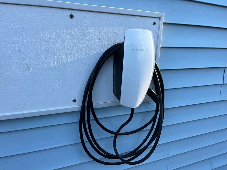 Your Own Tesla Universal Wall Connector - 419 Frey Ave