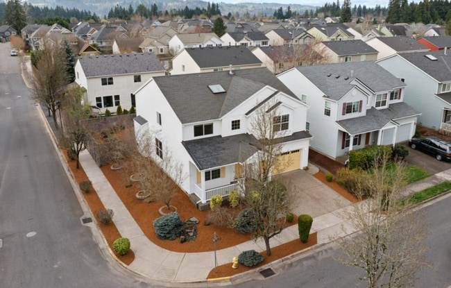 Building Photo - Modern 4BR Corner Lot Home with A/C, Office, Chef’s Kitchen & Private Fenced Yard