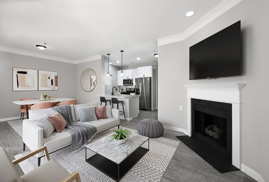 Primary Photo - Legacy Ballantyne Apartments