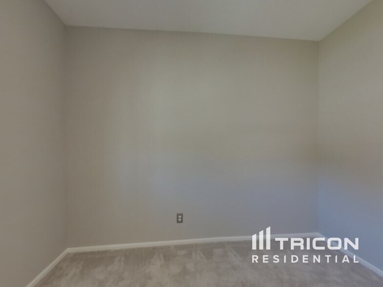 Building Photo - 7405 Fraser Cir