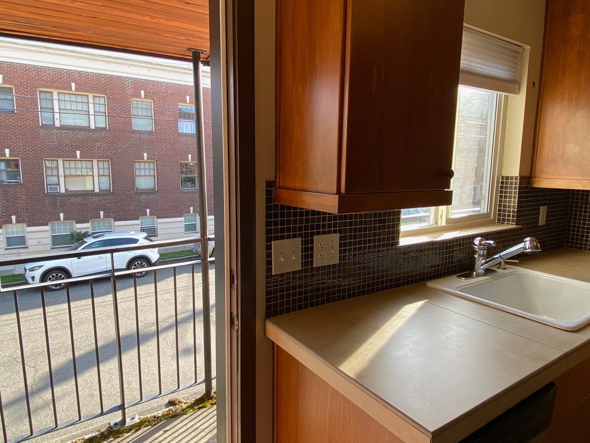 Building Photo - 1403 NW 23rd Ave