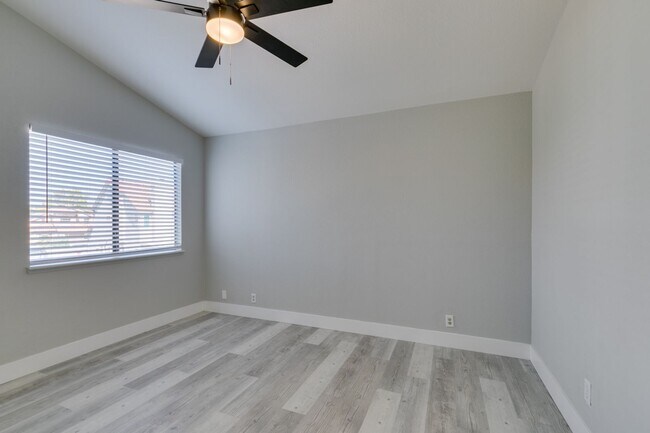 Building Photo - 3-Bedroom Dream Home in Green Valley