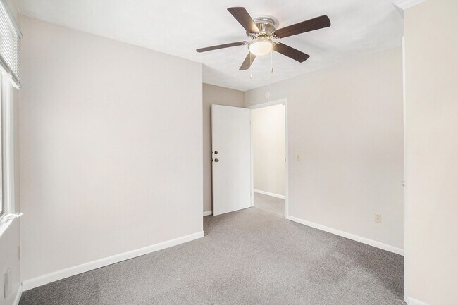 Building Photo - 6133 King Hwy