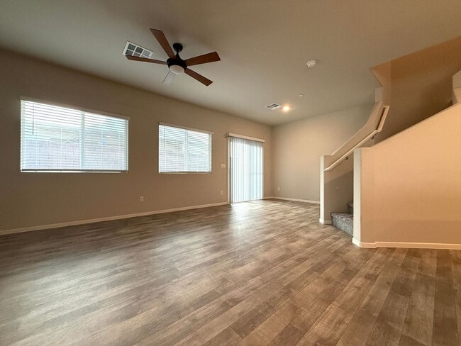 Building Photo - Northwest/ Aliante Area - Newer Townhome 3BD, PRIVATE YARD, ATTACHED GARAGE, ACROSS FROM POOL