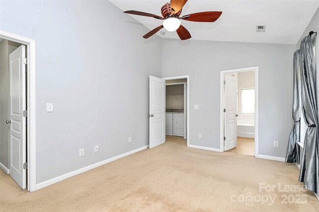 Building Photo - 1340 Hammond Dr