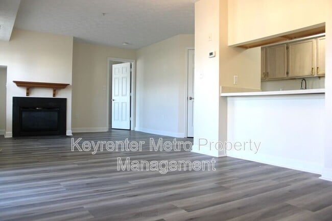 Building Photo - 6900 St Ignatius Dr