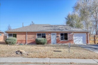 Building Photo - Ranch, no stairs, 1-car garage, fenced yar...