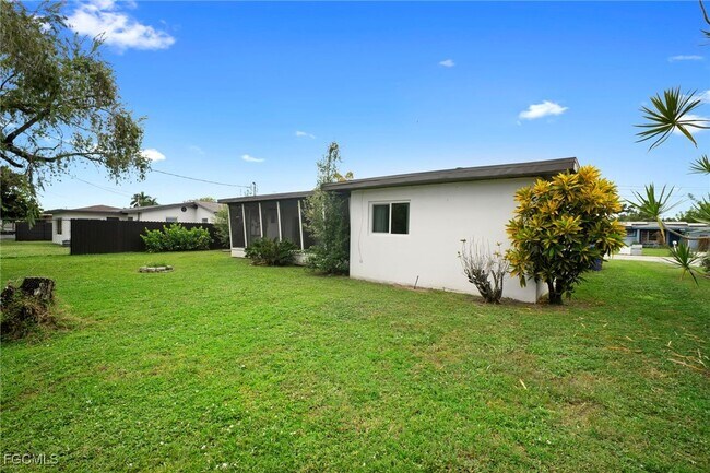 Building Photo - 4261 Lagg Ave