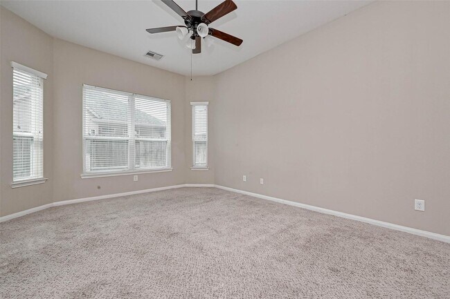 Building Photo - 10019 Taylor Springs Ln