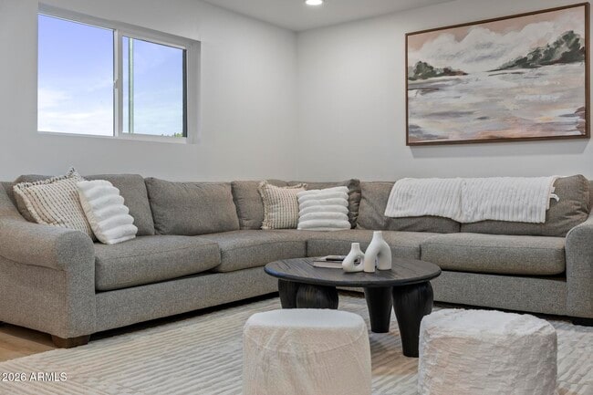 Building Photo - 8513 E Indianola Ave