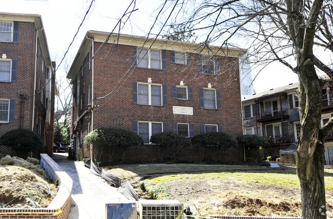Building Photo - 63 Lafayette Dr NE