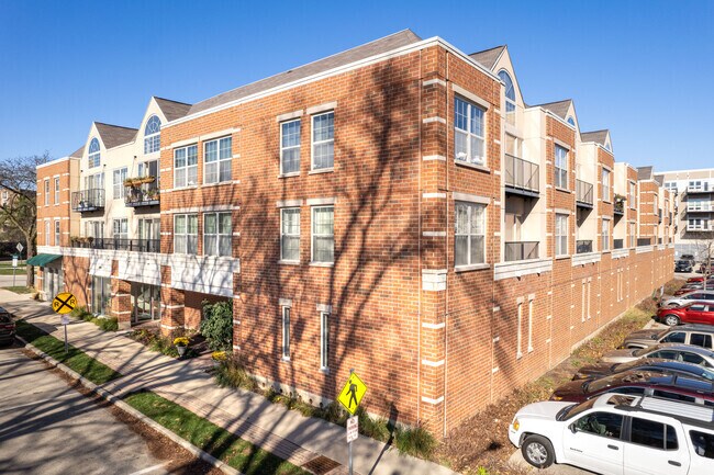 Primary Photo - Dewes Court