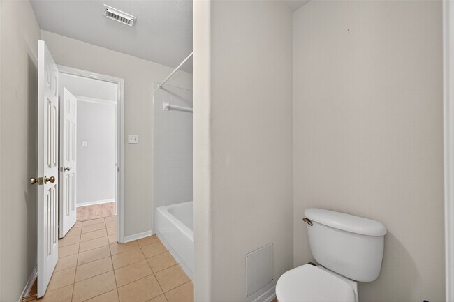Building Photo - 13206 Barton Meadow Ln