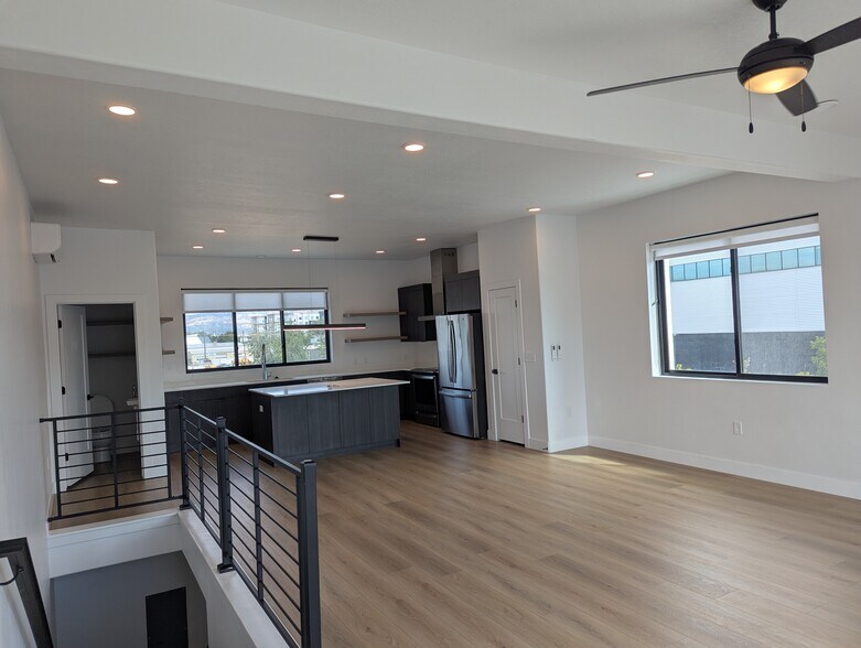 Living room - 44 W Iko Ave