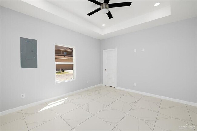 Building Photo - 12 N 5th St