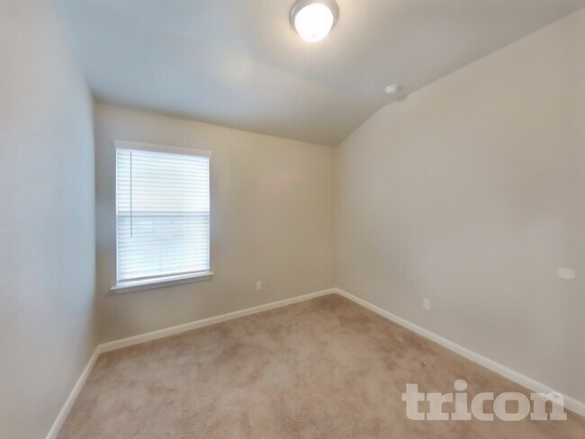 Building Photo - 5807 Noah Pl