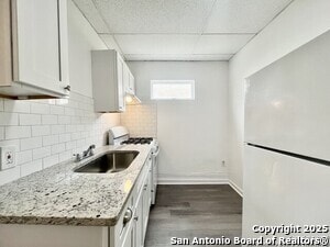 Building Photo - 827 Steves Ave