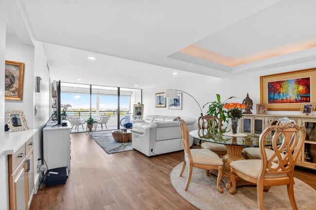 Building Photo - 3589 S Ocean Blvd