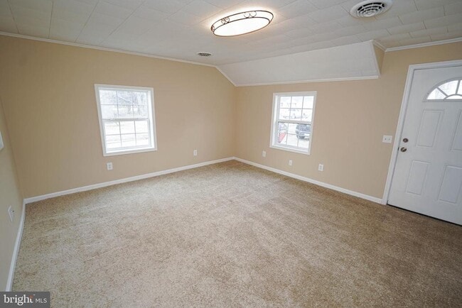 Building Photo - 308 Cherry Way