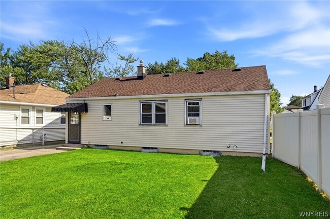 Building Photo - 66 Cleveland Dr