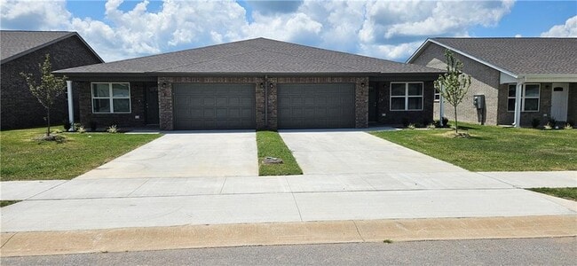 Building Photo - 517 NW 68th Ave