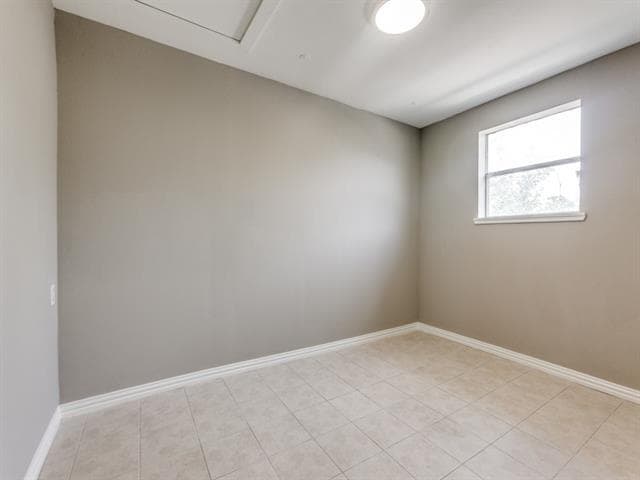 Building Photo - 12518 Burninglog Ln