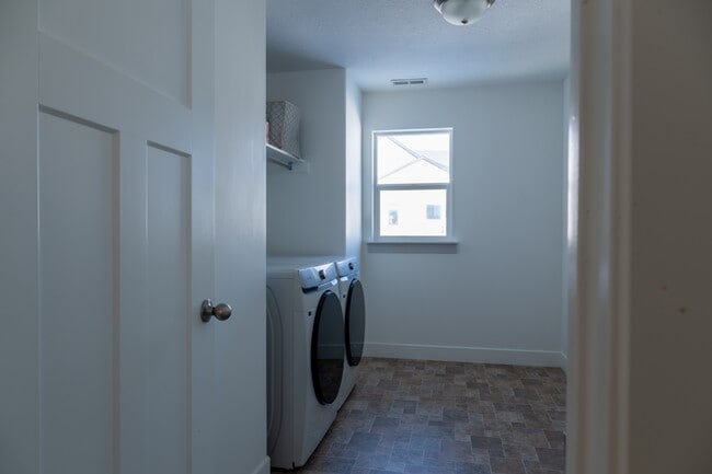 Building Photo - 14722 Canyon Wild Rd