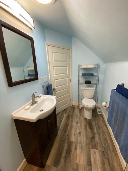 Building Photo - 2818 Sommers Ave