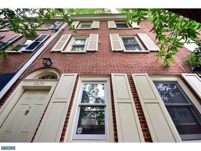 Building Photo - 1634 Waverly St