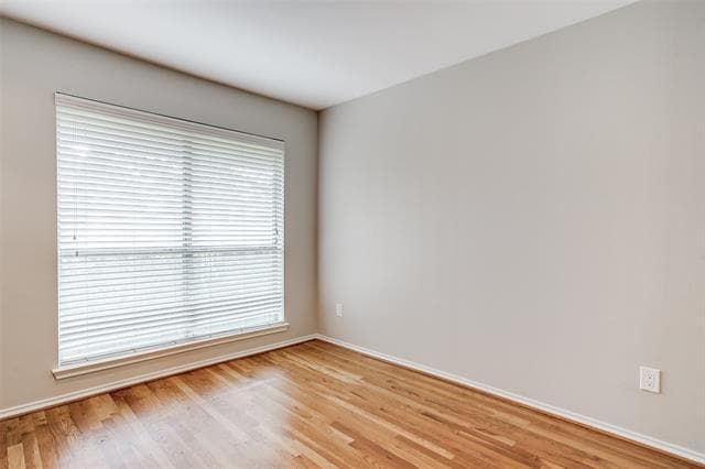 Building Photo - 4616 W Lovers Ln