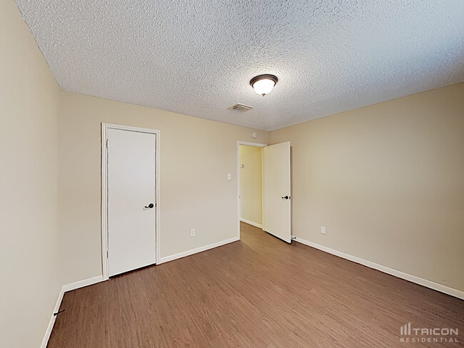 Building Photo - 17314 Glenhew Rd